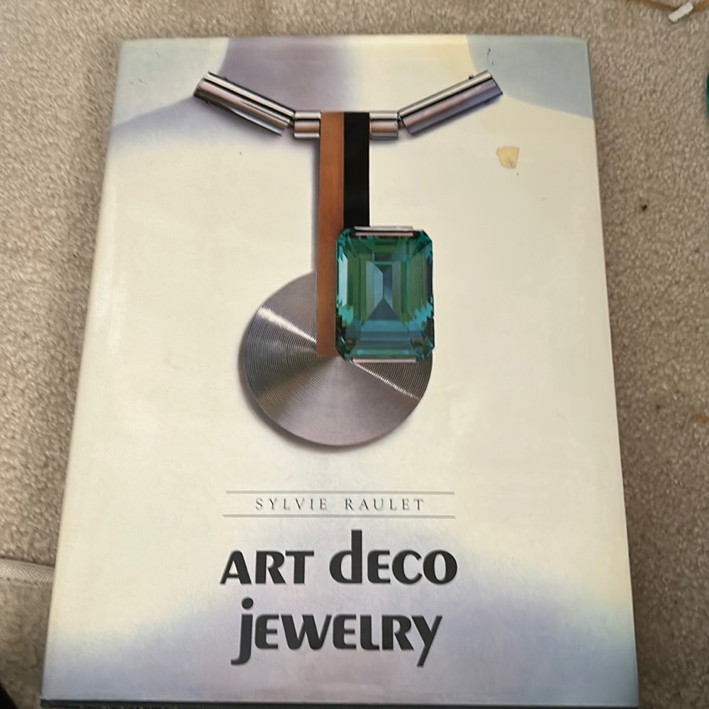 Art deco jewelry Book
